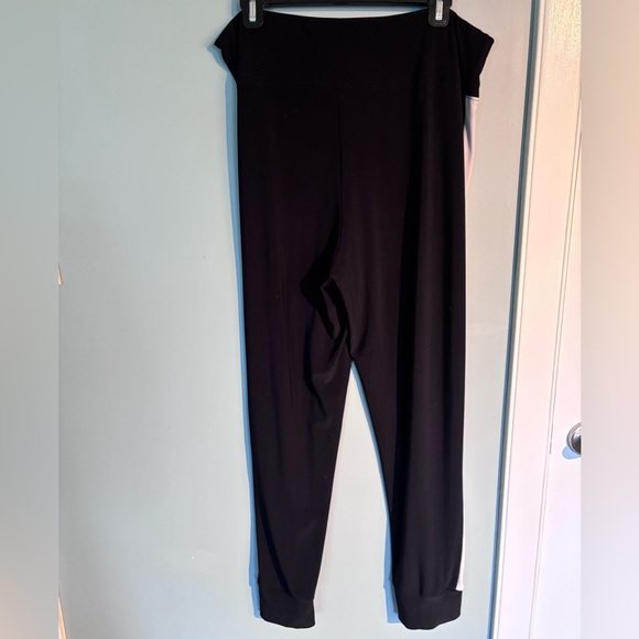 Joseph Ribkoff athletic pant - Picture 2 of 5